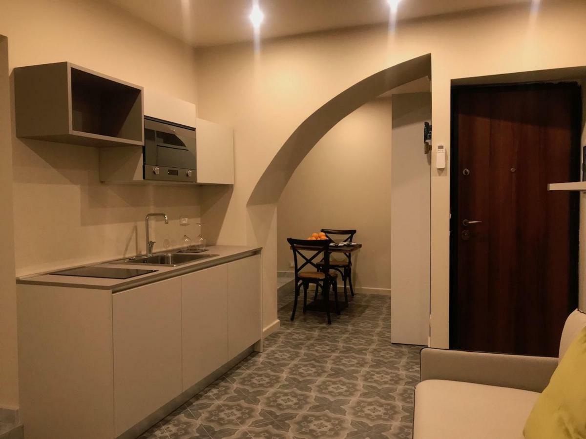 Vuciata Apartments Катания Экстерьер фото